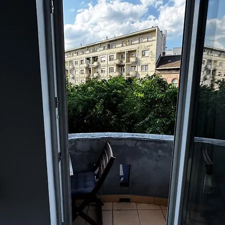 Διαμέρισμα Chillcave *